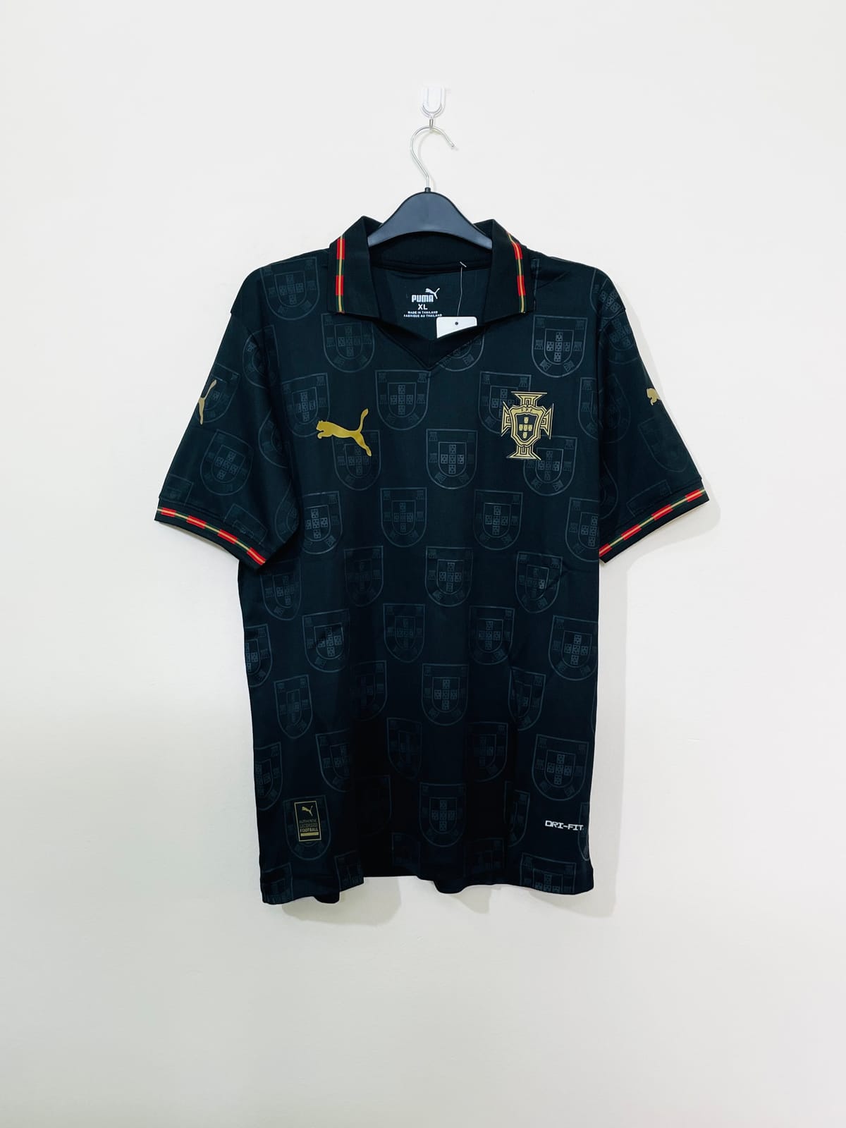 PORTUGAL BLACK PANTHER KIT (PLAYER REPLICA)